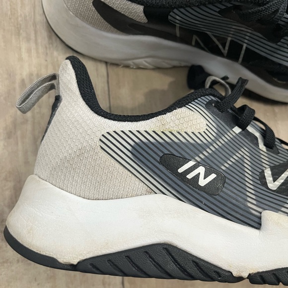 Boys New Balance - Picture 2 of 13